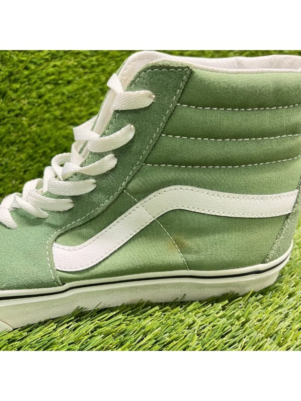 Vans Sk8-Hi Mens Size 11 Shale Green White Athletic Suede Skate Shoes Sneakers